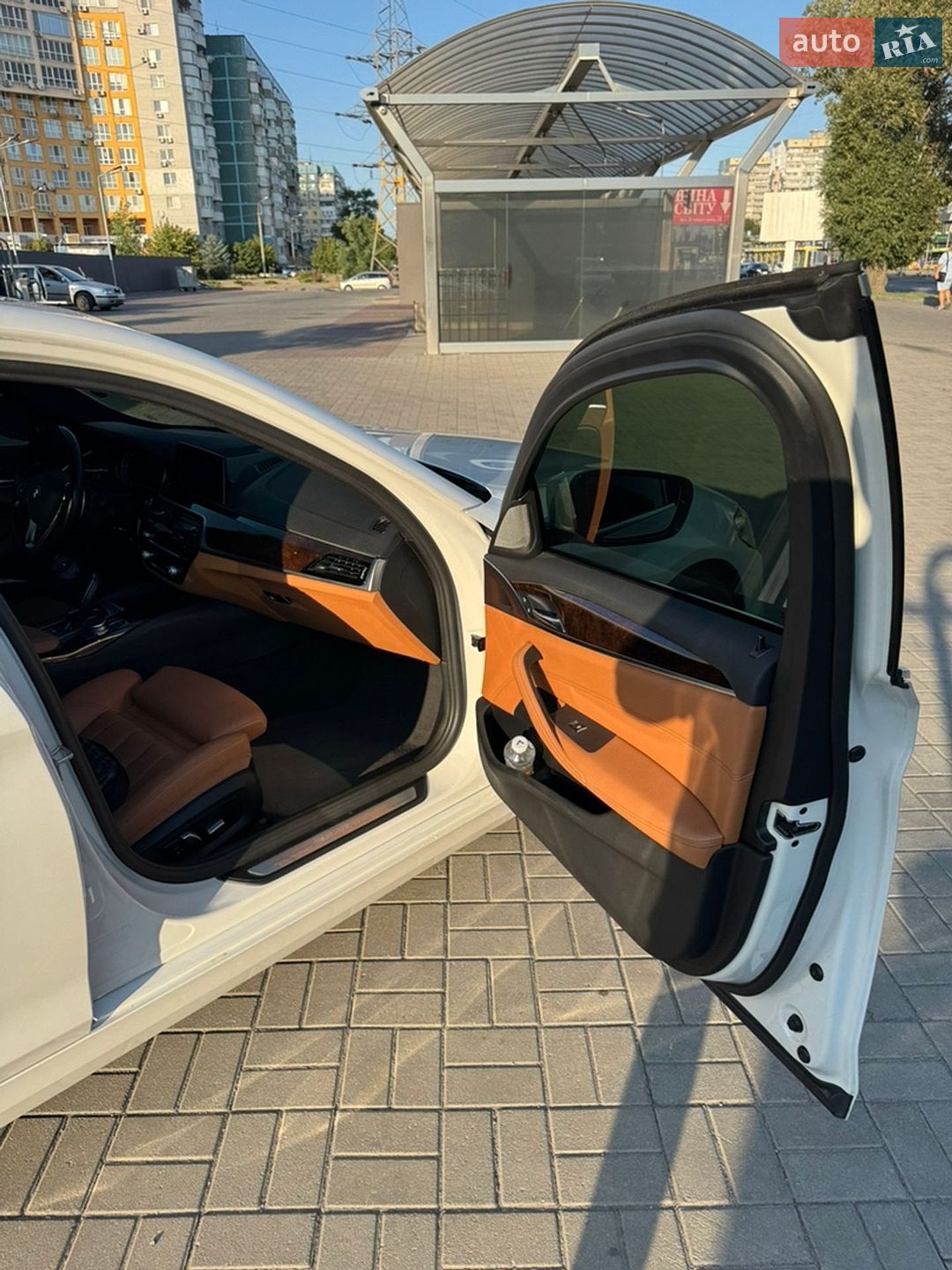 BMW 5 Series 2017 VIN WBAJE7C57JWC55619 фото оголошення 14 з 14