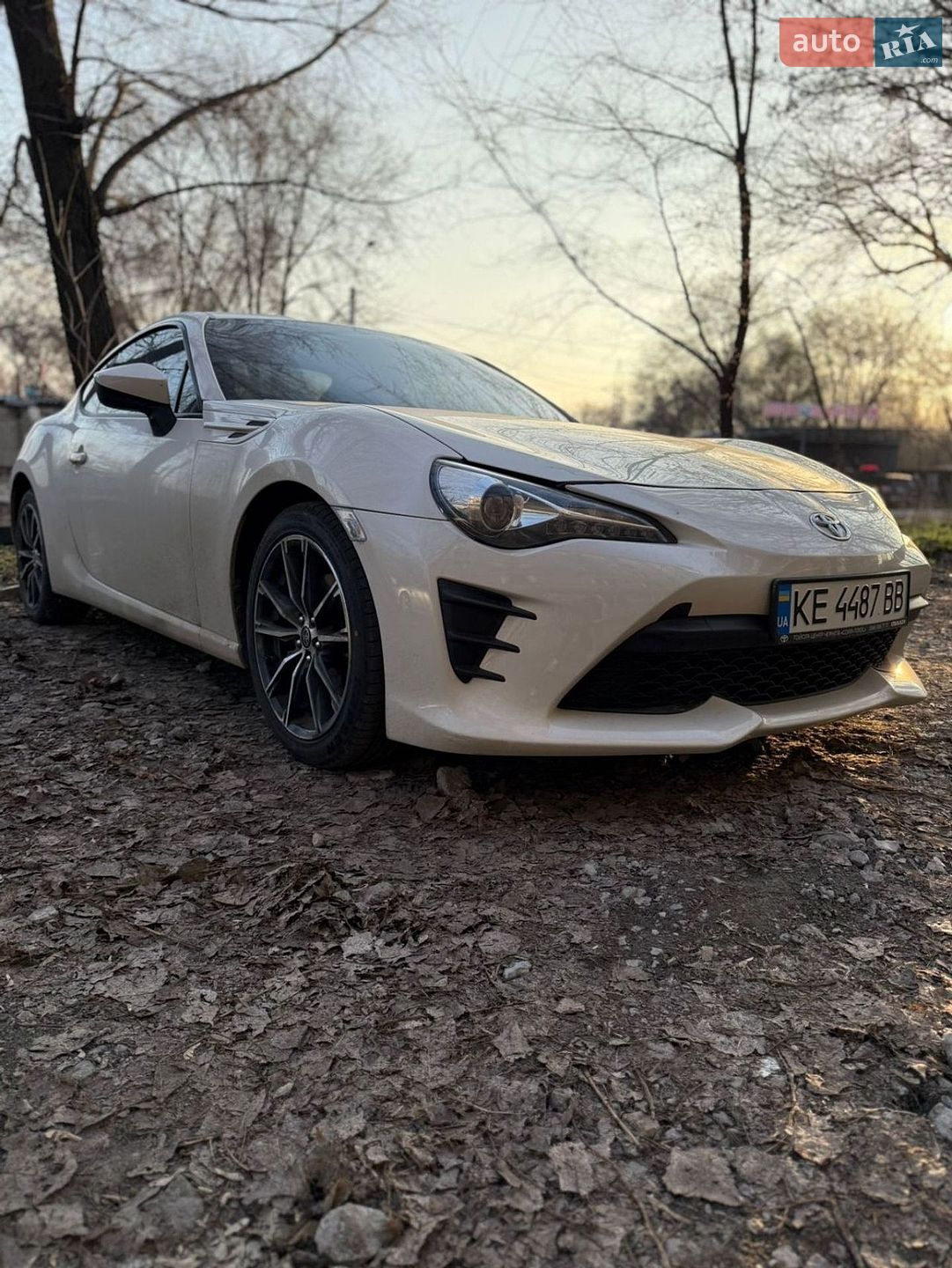 Toyota GT 86 2018 VIN JF1ZNAE18K8703212 фото оголошення 5 з 9