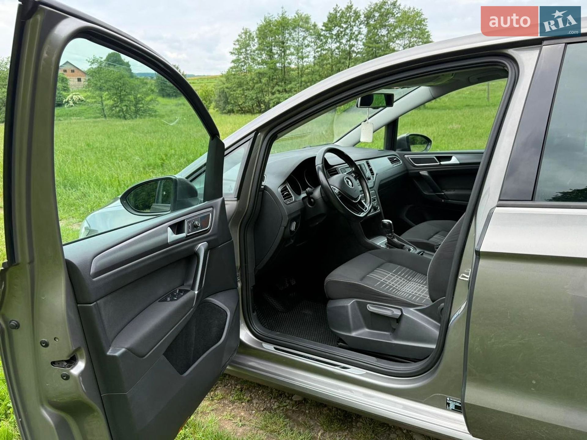 Volkswagen Golf Sportsvan 2015 VIN WVWZZZAUZGW515276 фото оголошення 14 з 18