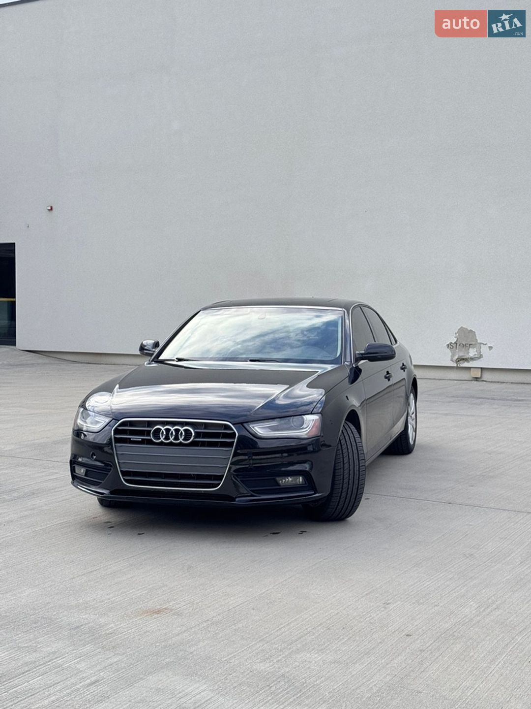 Audi A4 2013 VIN WAUBFAFLXDA048925 фото оголошення 2 з 50