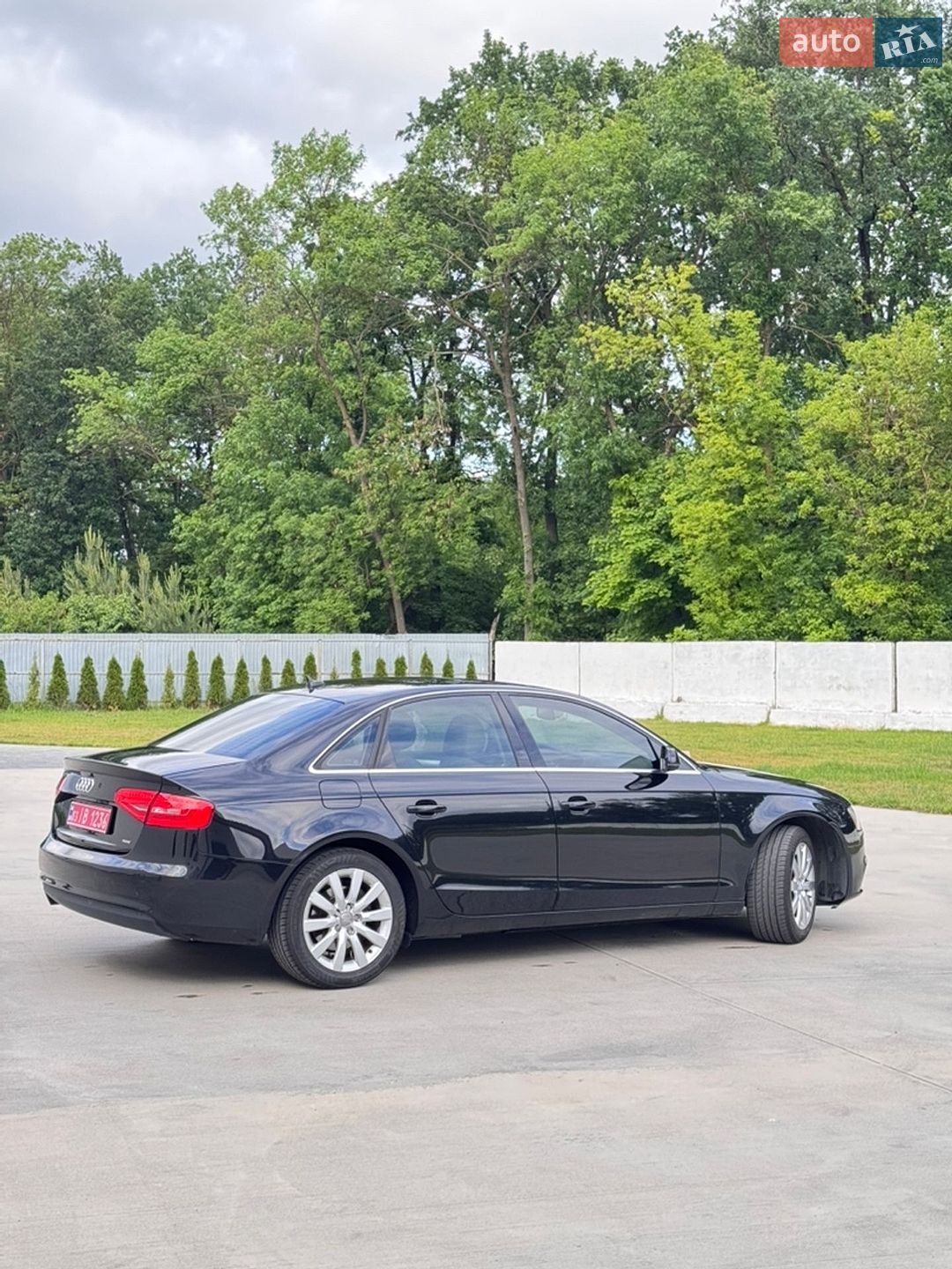 Audi A4 2013 VIN WAUBFAFLXDA048925 фото оголошення 15 з 50