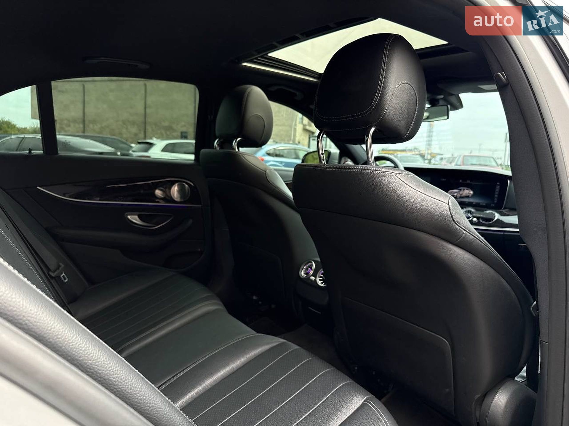 Mercedes-Benz E-Class 2020 VIN W1KZF8EB8LA832429 фото оголошення 32 з 52