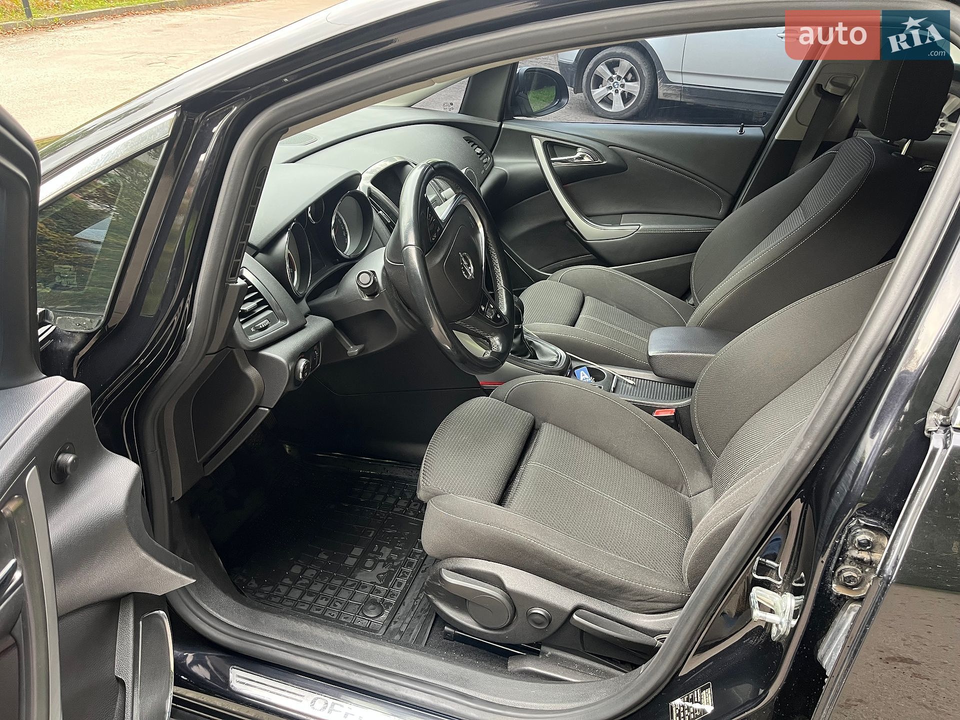 Opel Astra 2011 VIN W0LPE8EF9B8069221 фото оголошення 3 з 16