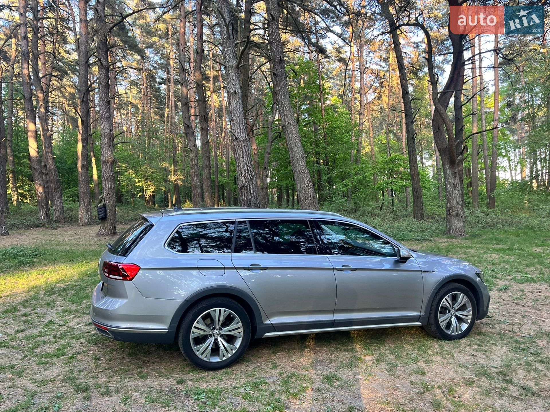 Volkswagen Passat 2020 VIN WVWZZZ3CZLE144125 фото оголошення 3 з 17