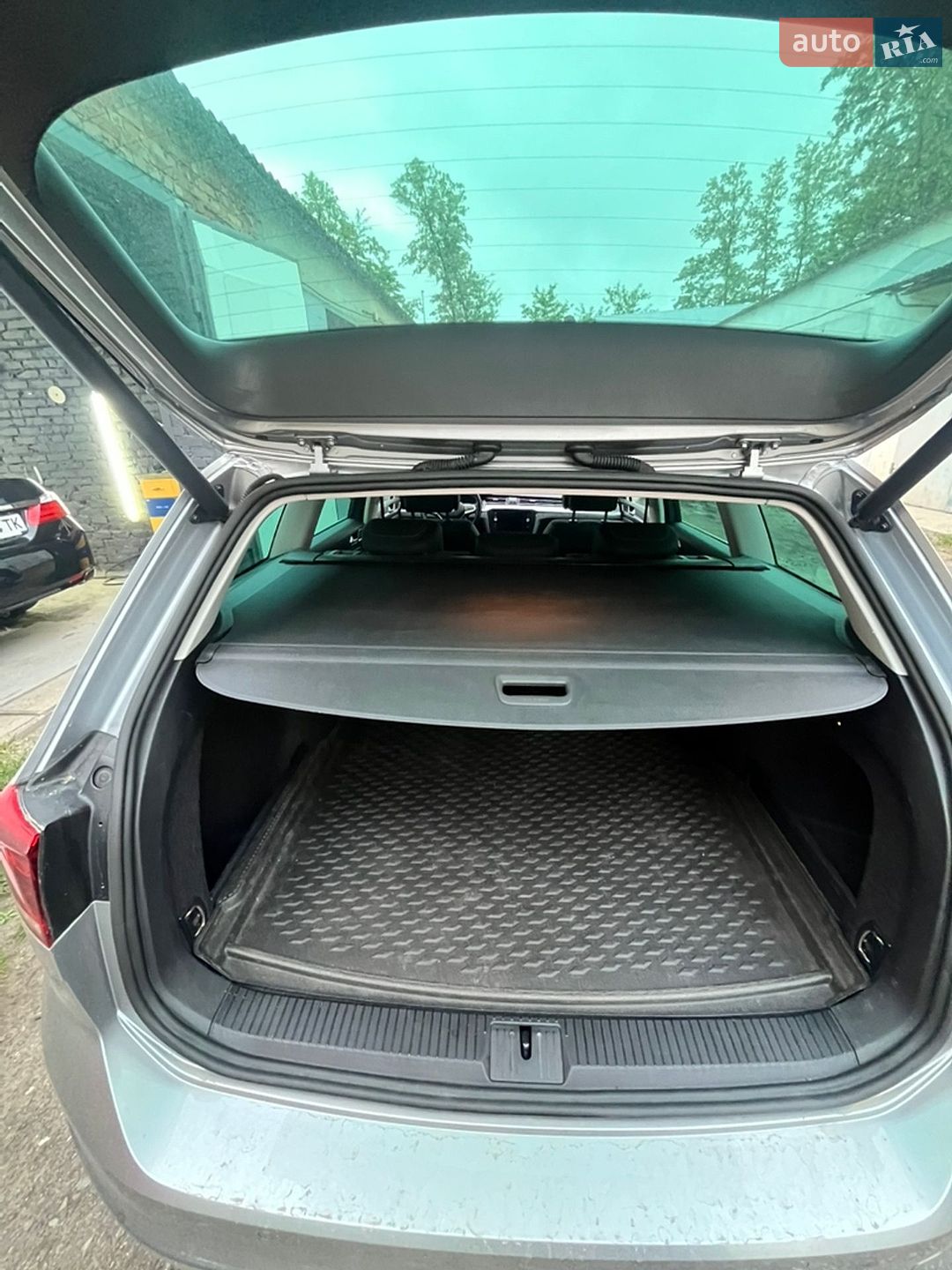 Volkswagen Passat 2020 VIN WVWZZZ3CZLE144125 фото оголошення 13 з 17