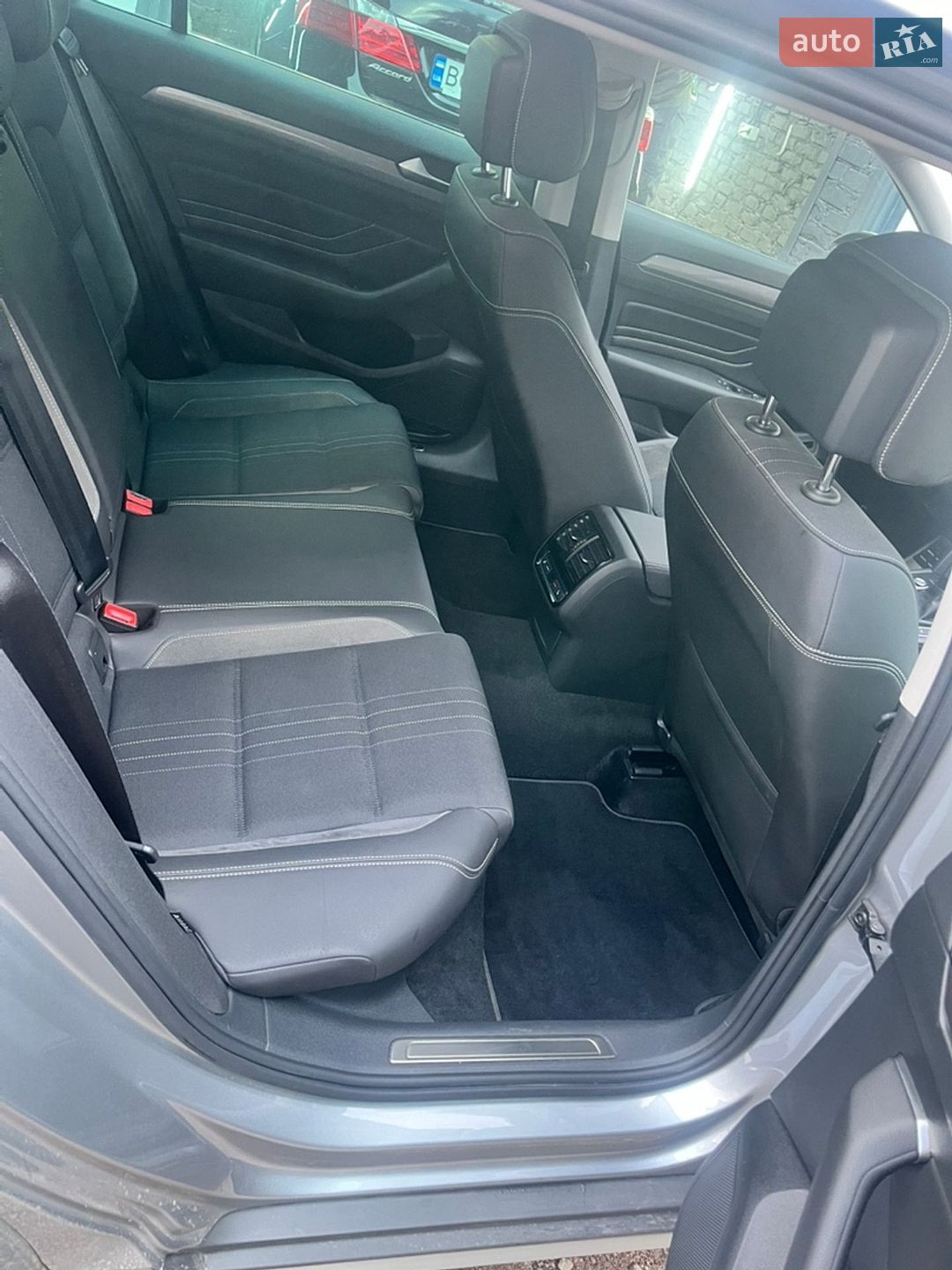 Volkswagen Passat 2020 VIN WVWZZZ3CZLE144125 фото оголошення 17 з 17