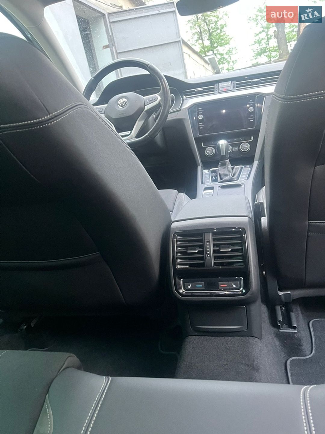 Volkswagen Passat 2020 VIN WVWZZZ3CZLE144125 фото оголошення 12 з 17