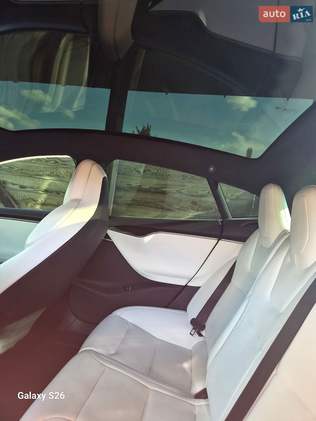 Tesla Model S 2019 VIN 5YJSA1E21KF306103 фото оголошення 16 з 25
