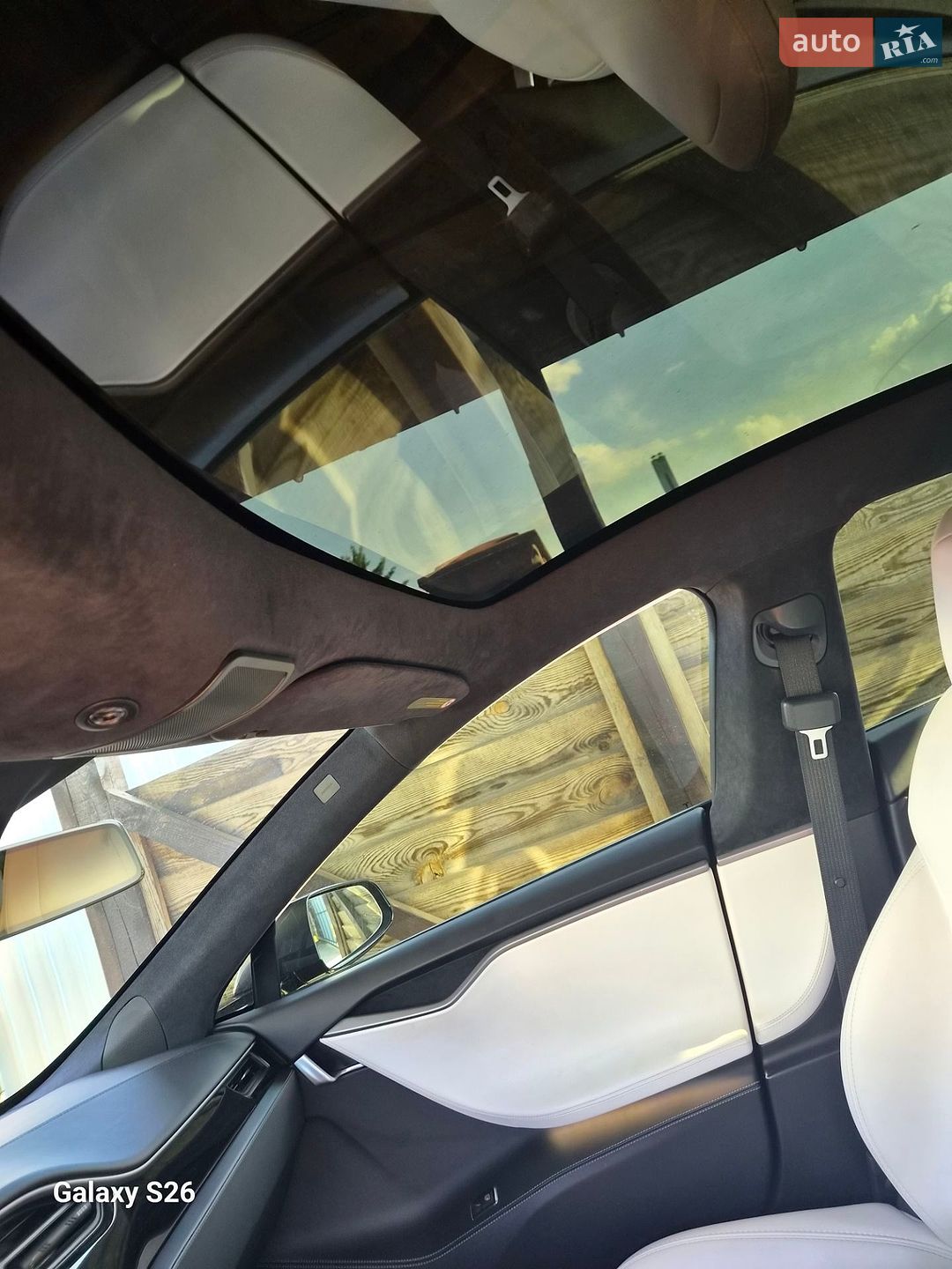 Tesla Model S 2019 VIN 5YJSA1E21KF306103 фото оголошення 12 з 25