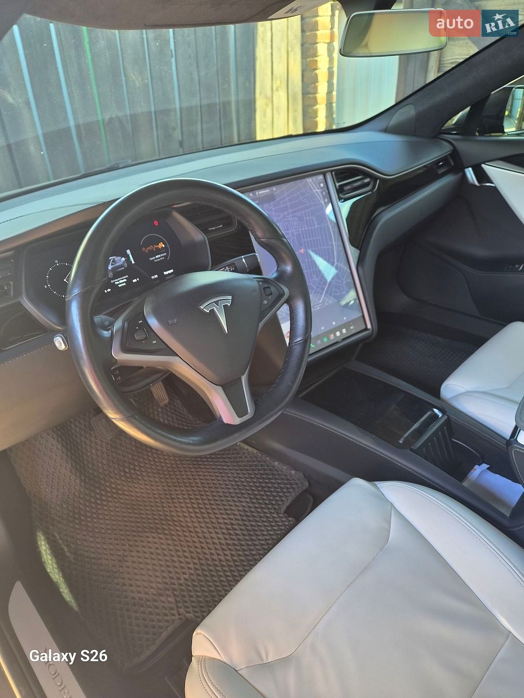 Tesla Model S 2019 VIN 5YJSA1E21KF306103 фото оголошення 10 з 25