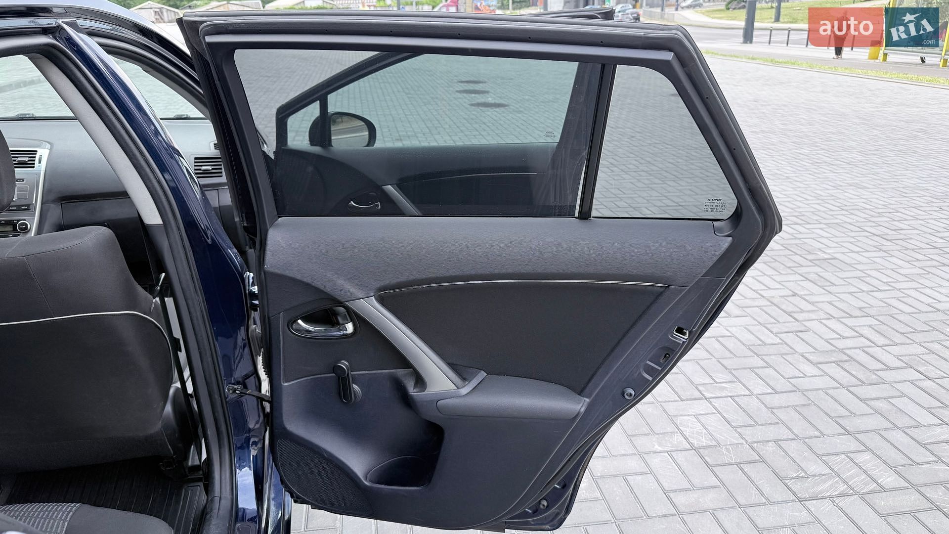 Toyota Avensis 2012 VIN SB1EE76L10E023151 фото оголошення 34 з 42