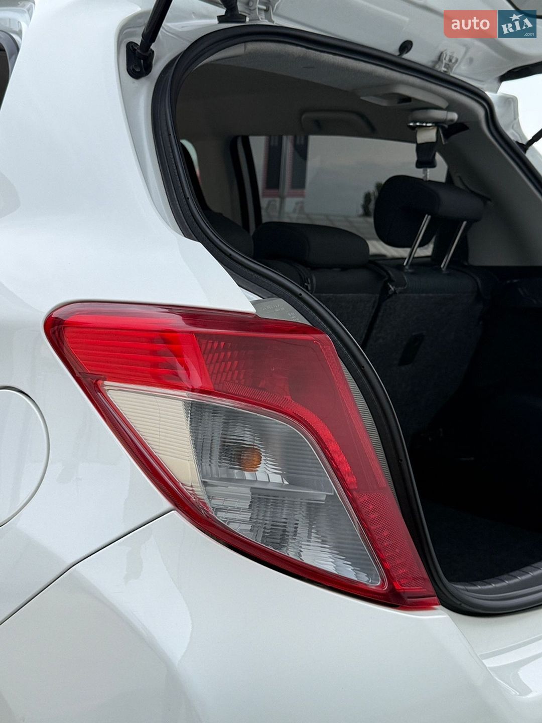 Toyota Yaris 2012 VIN VNKKJ3D390A104516 фото оголошення 33 з 35
