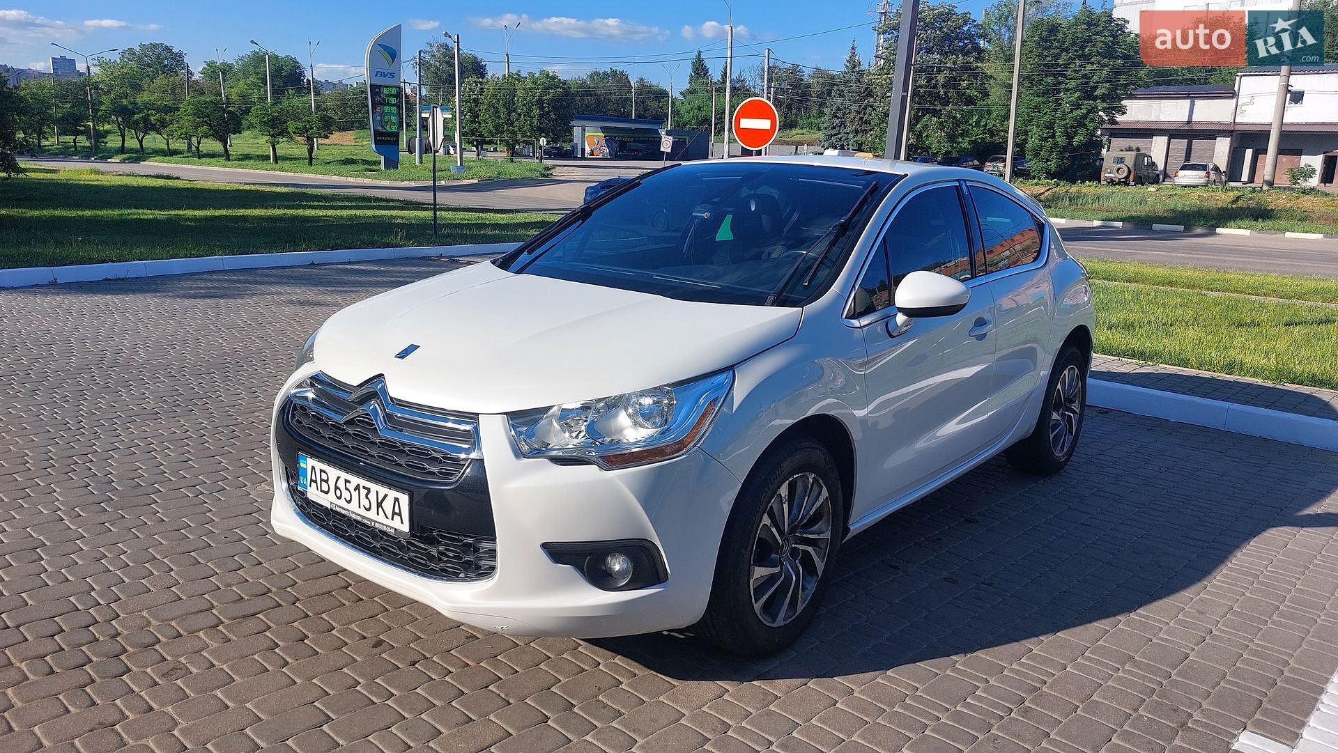 Citroen DS4 2011 VIN VF7NX9HR8BY581001 фото оголошення 2 з 29