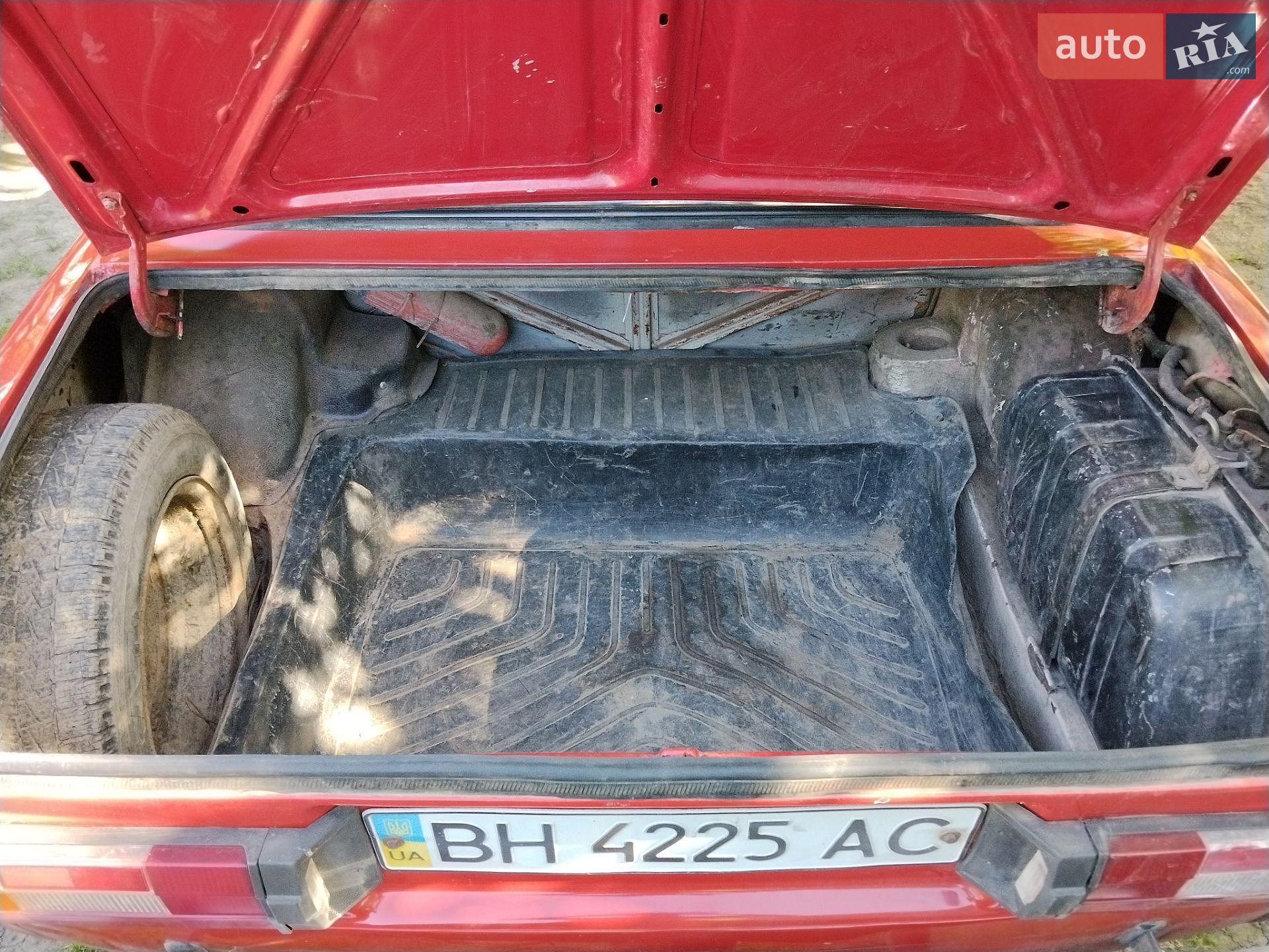 ВАЗ / Lada 2103 1978 VIN XTA21030000899381 фото оголошення 11 з 15