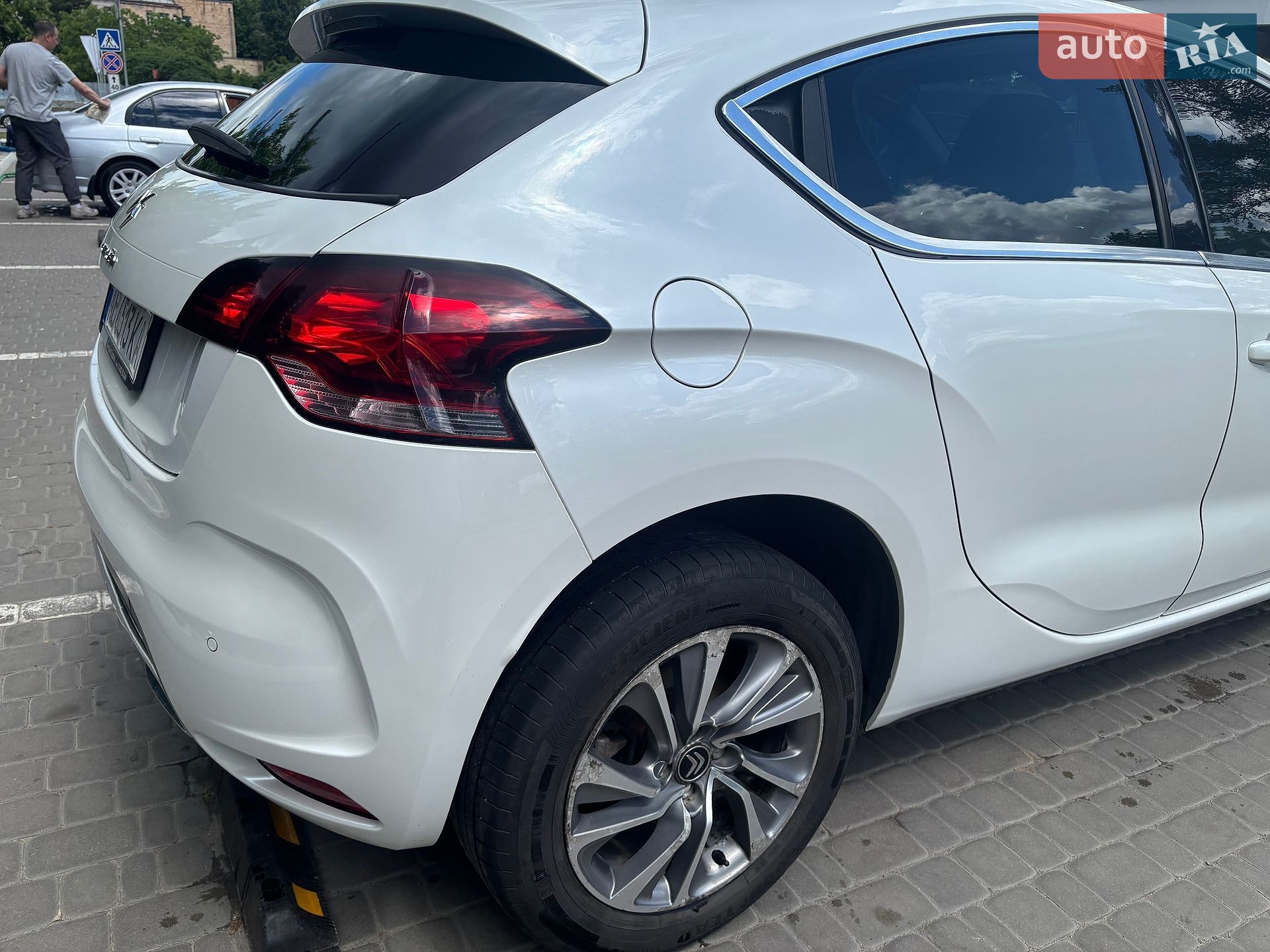 Citroen DS4 2011 VIN VF7NX9HR8BY581001 фото оголошення 11 з 29