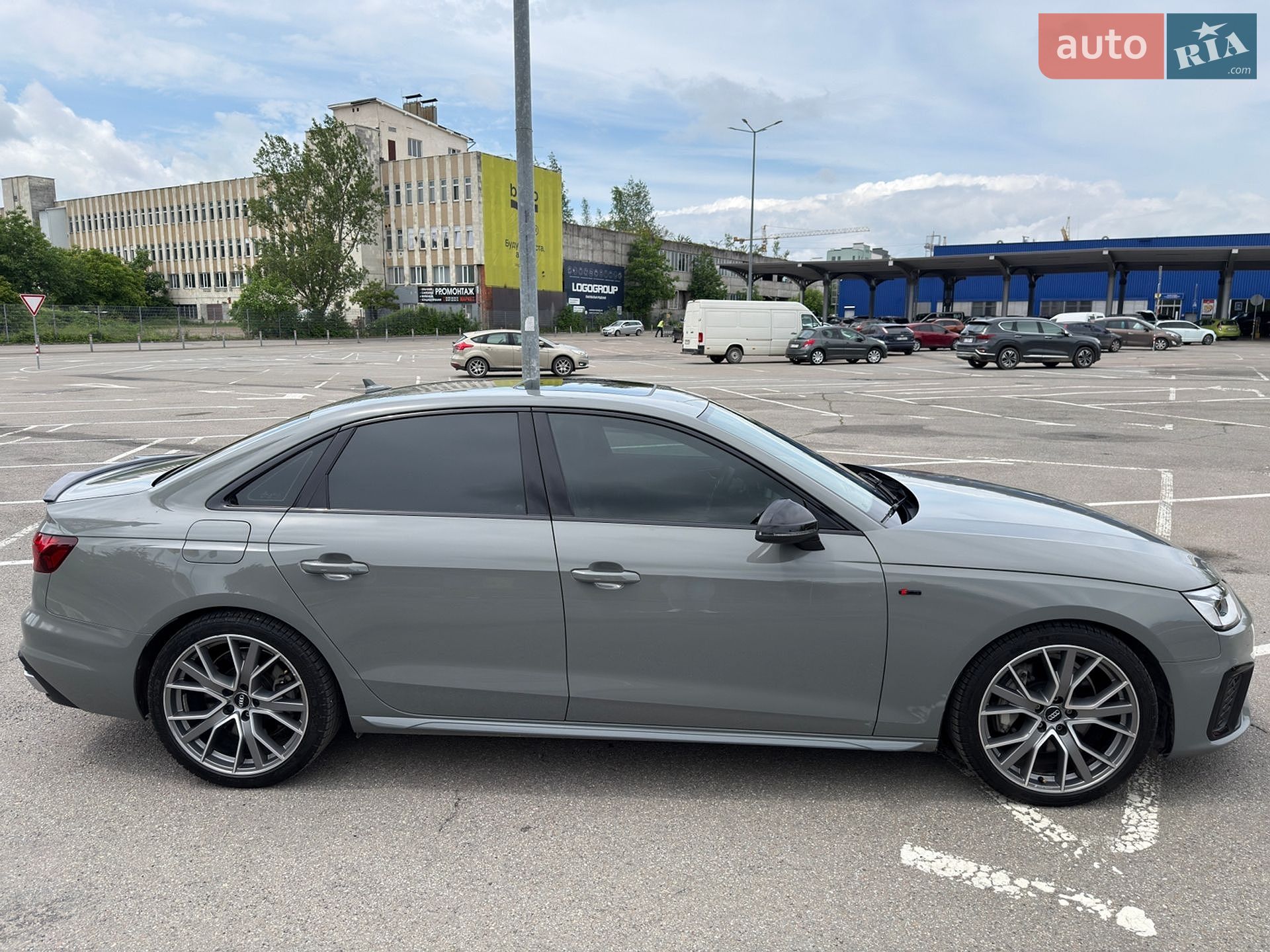 Audi A4 2020 VIN WAUENAF49LN009288 фото оголошення 7 з 25