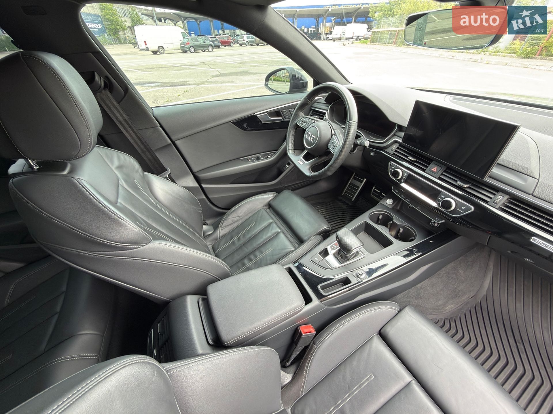 Audi A4 2020 VIN WAUENAF49LN009288 фото оголошення 17 з 25