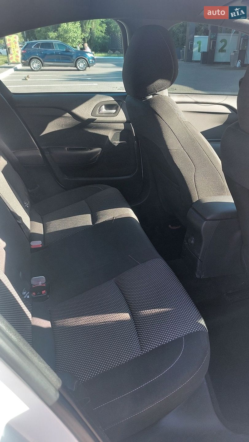 Citroen DS4 2011 VIN VF7NX9HR8BY581001 фото оголошення 20 з 29