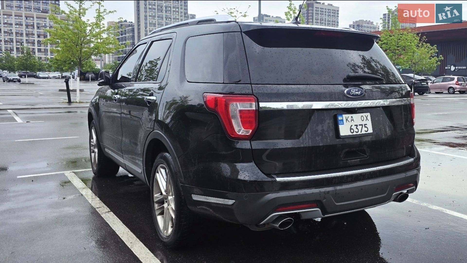 Ford Explorer 2018 VIN 1FM5K8FH2KGA17447 фото оголошення 3 з 8