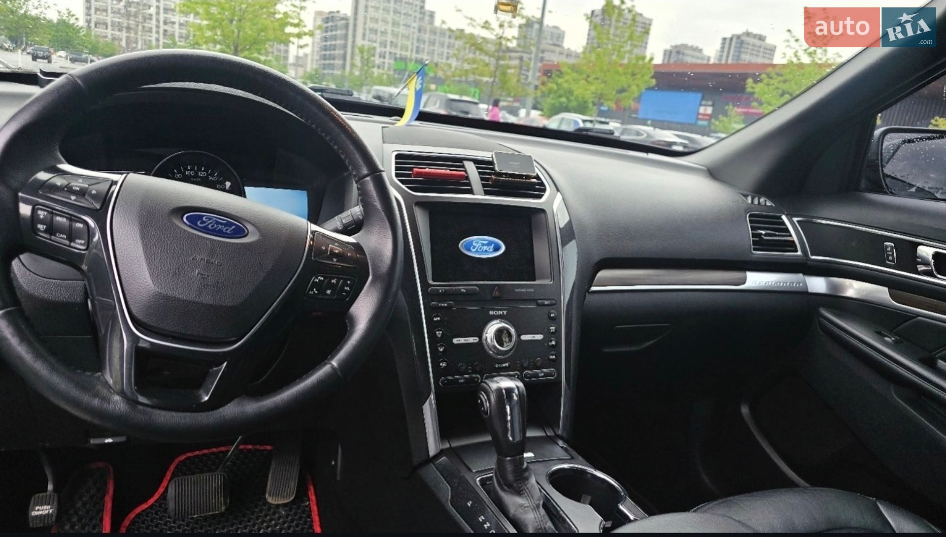 Ford Explorer 2018 VIN 1FM5K8FH2KGA17447 фото оголошення 5 з 8