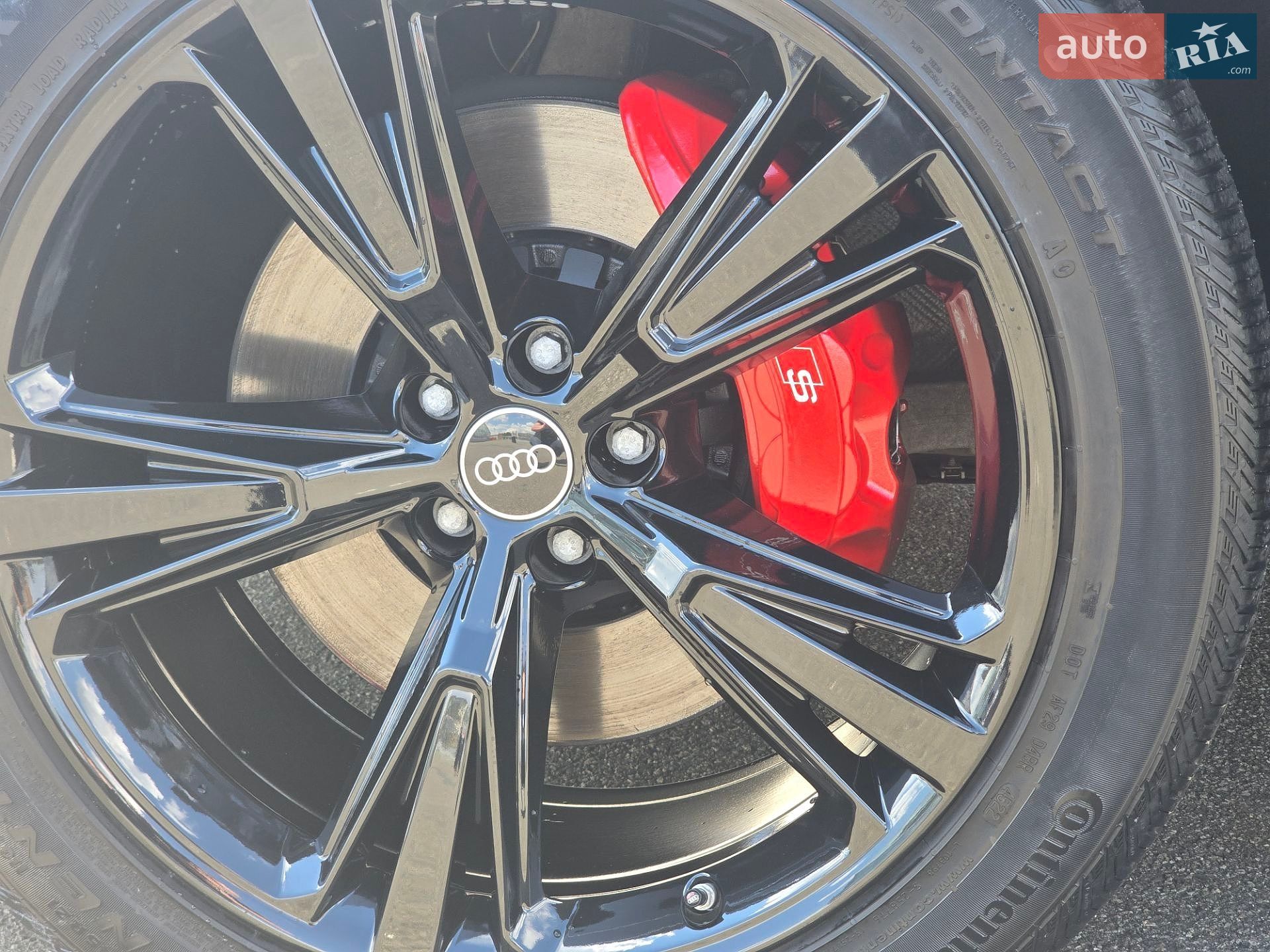 Audi Q8 2022 VIN WA1AVBF18PD012590 фото оголошення 5 з 22