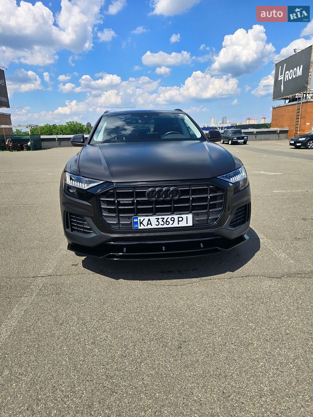Audi Q8 2022 VIN WA1AVBF18PD012590 фото оголошення 8 з 22