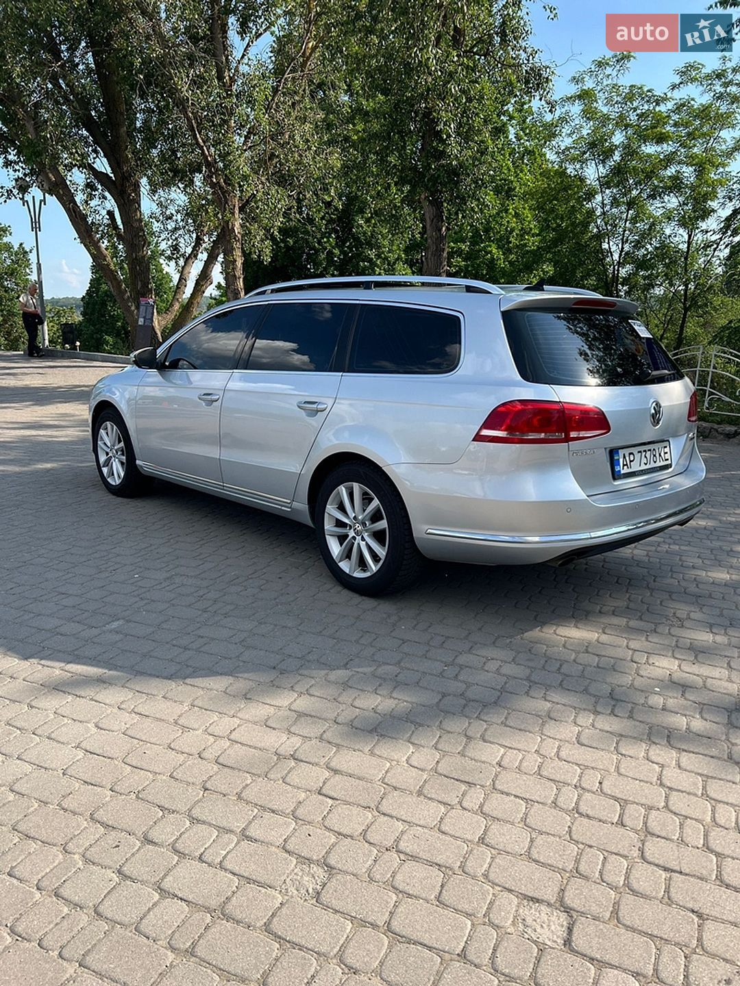 Volkswagen Passat 2011 VIN WVWZZZ3CZCE088396 фото оголошення 4 з 11