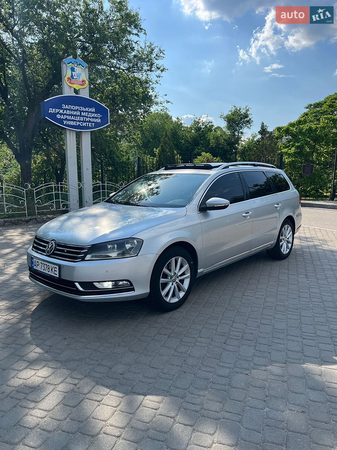 Volkswagen Passat 2011 VIN WVWZZZ3CZCE088396 фото оголошення 2 з 11