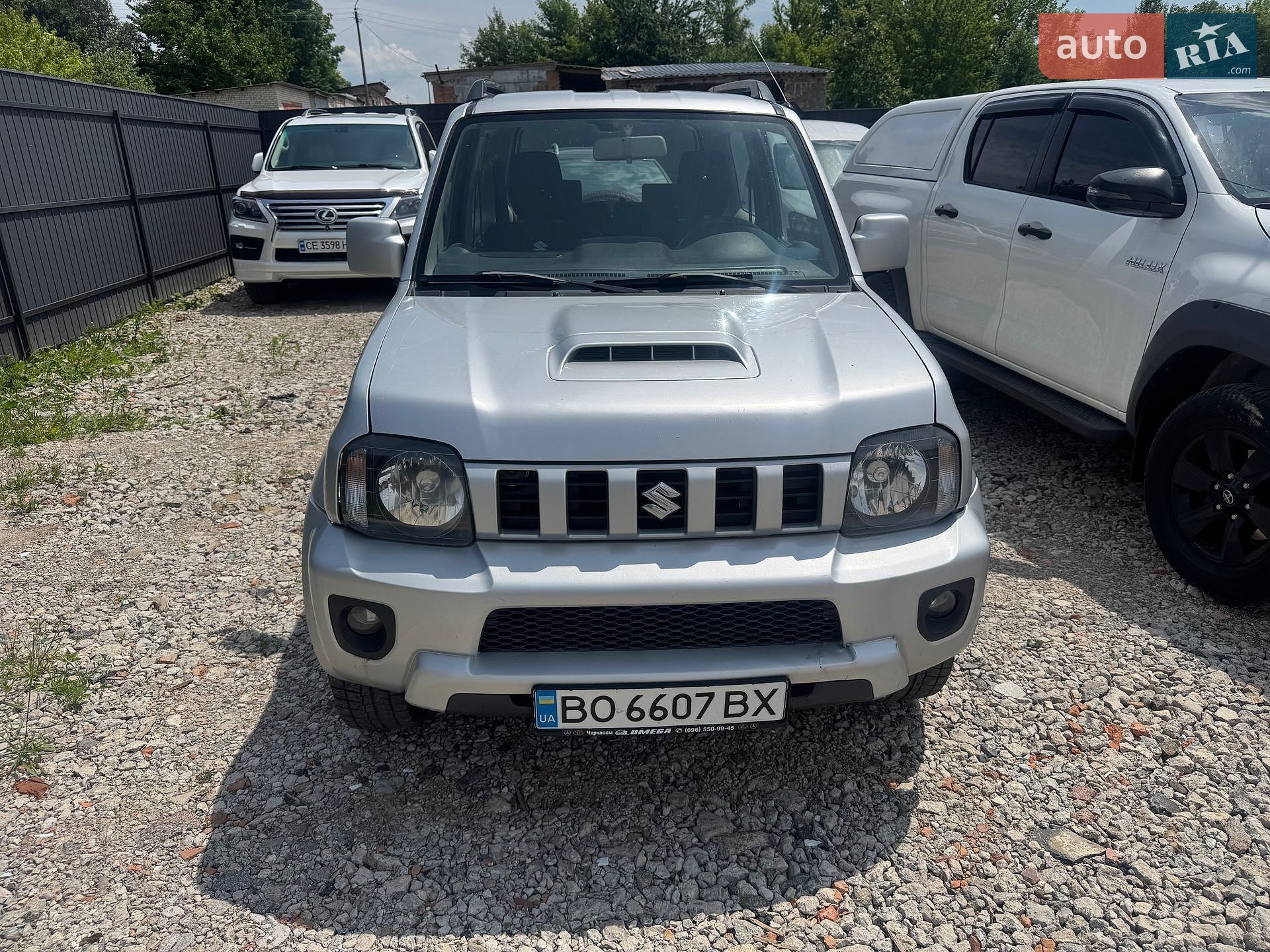 Suzuki Jimny 2014 VIN JSAFJB43V00624694 фото оголошення 2 з 15