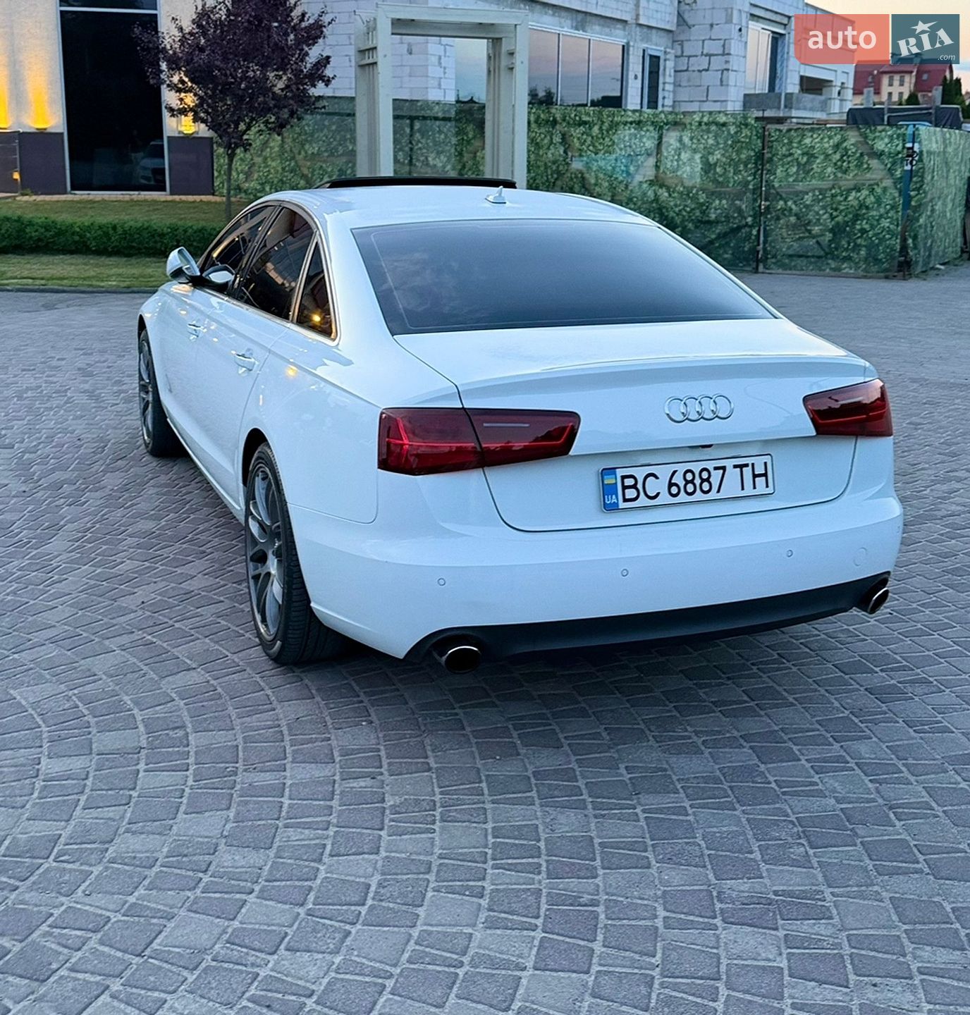 Audi A6 2012 VIN WAUGFAFC2DN064728 фото оголошення 4 з 14