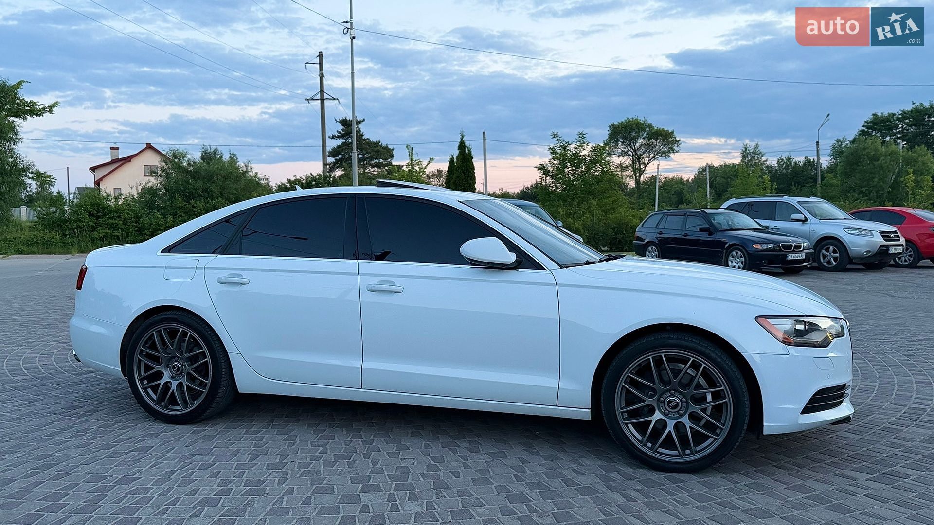 Audi A6 2012 VIN WAUGFAFC2DN064728 фото оголошення 7 з 14