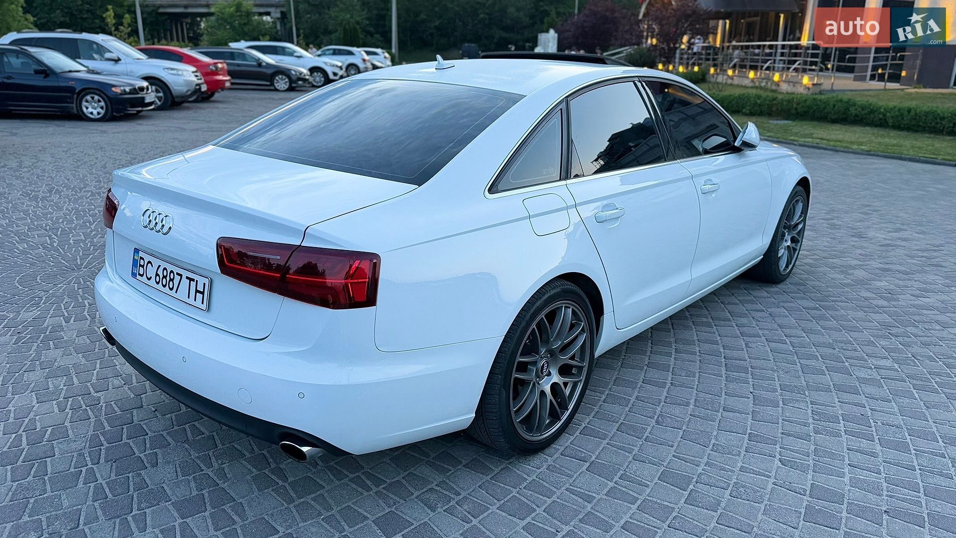 Audi A6 2012 VIN WAUGFAFC2DN064728 фото оголошення 11 з 14