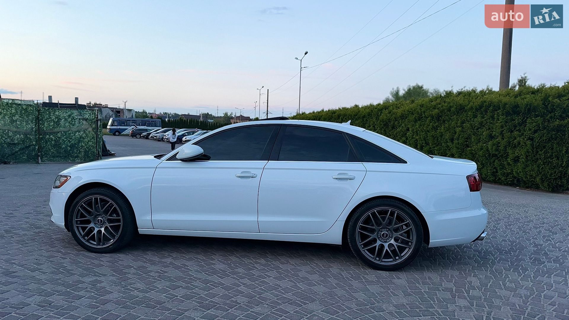 Audi A6 2012 VIN WAUGFAFC2DN064728 фото оголошення 12 з 14