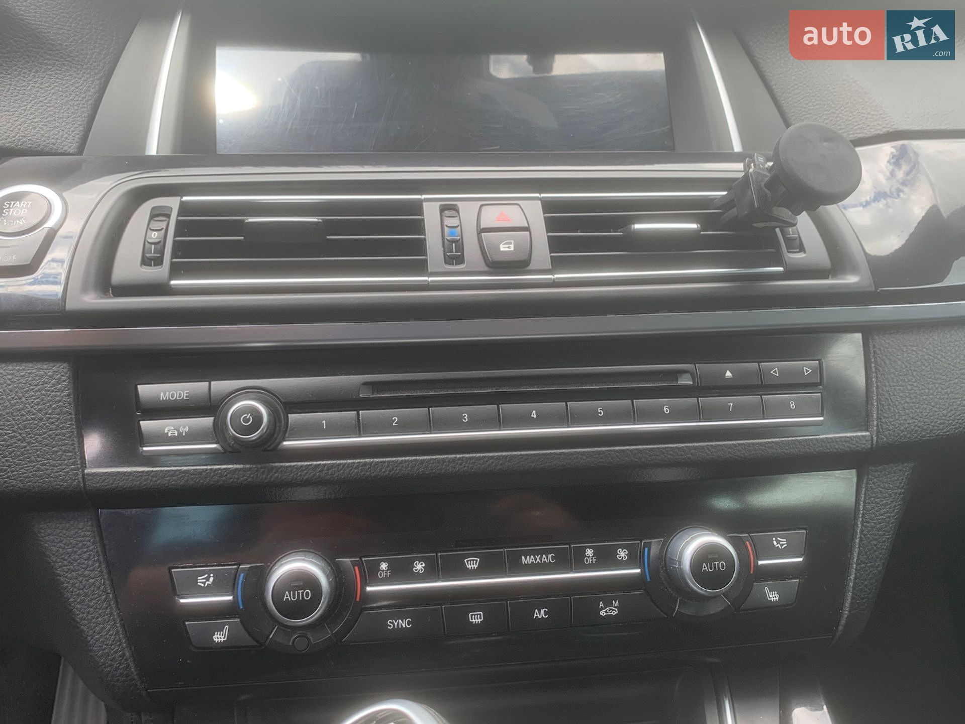 BMW 5 Series 2015 VIN WBA5L31090G119098 фото оголошення 18 з 24
