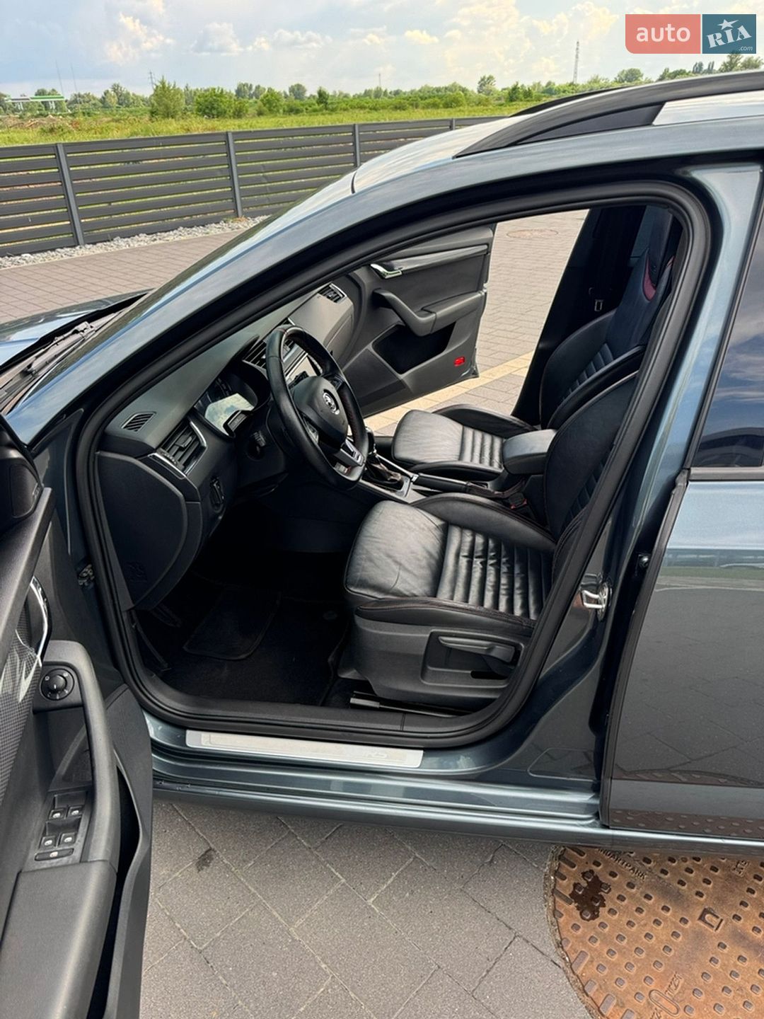 Skoda Octavia 2016 VIN TMBJK7NE5G0177438 фото оголошення 18 з 26