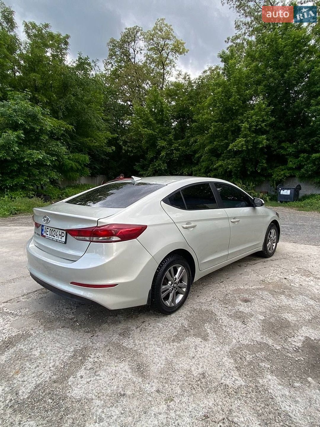 Hyundai Elantra 2017 VIN KMHD84LF7HU424003 фото оголошення 3 з 8