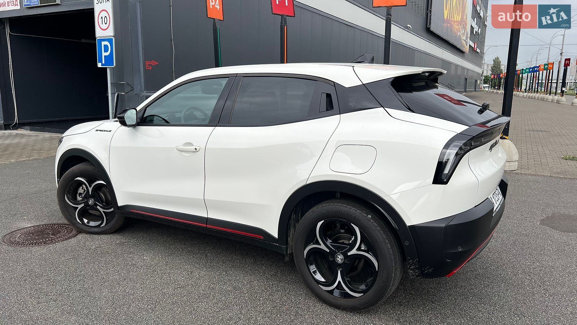 Alfa Romeo Junior 2025 VIN ZAA5AVATXRJA31915 фото оголошення 10 з 18