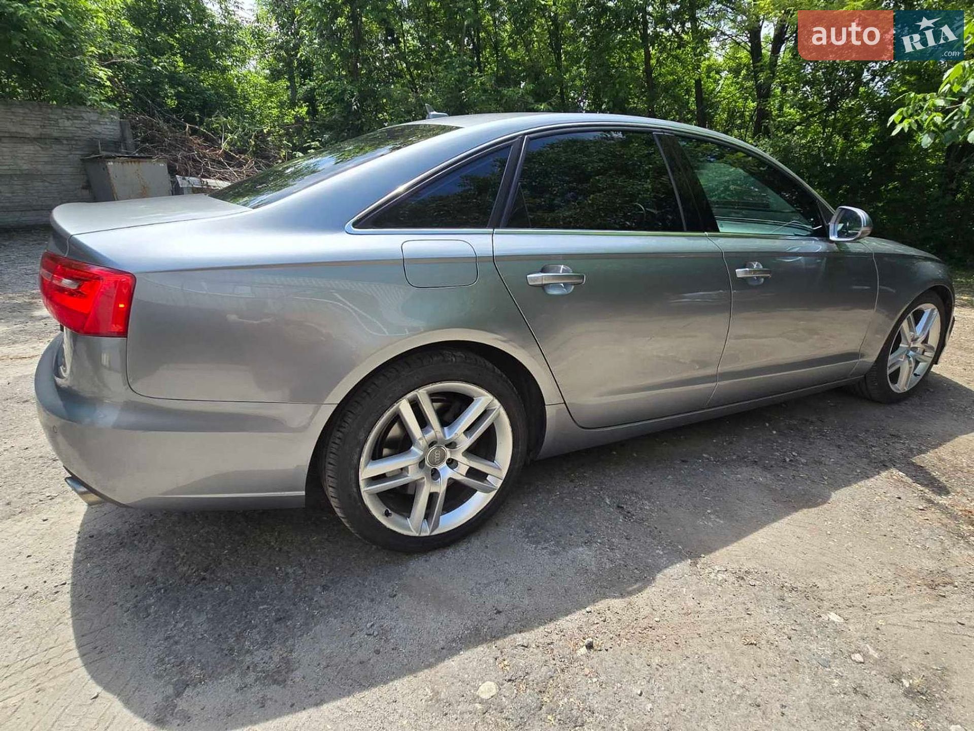 Audi A6 2014 VIN WAUGFAFC6FN002543 фото оголошення 10 з 23