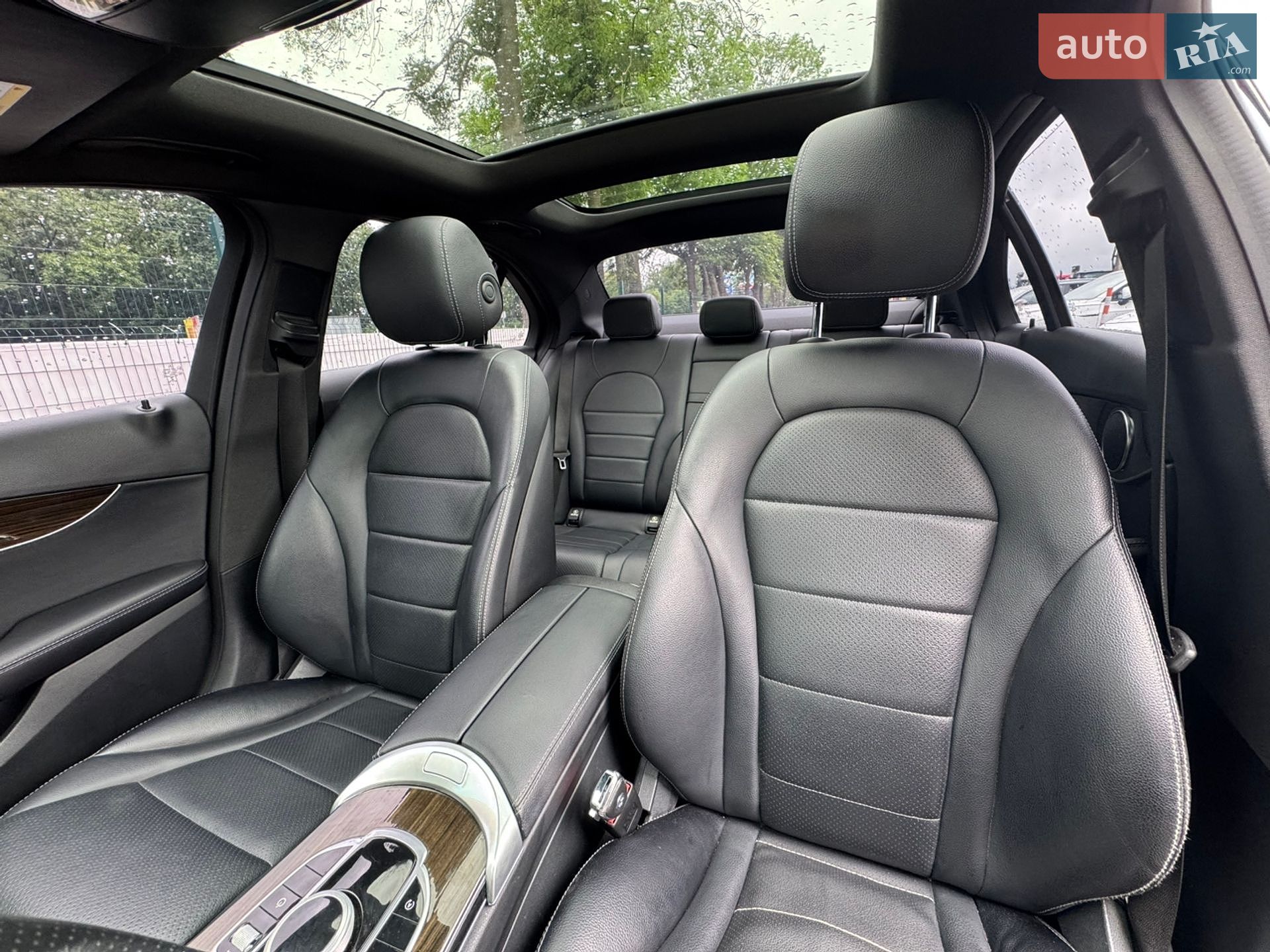 Mercedes-Benz C-Class 2017 VIN WDDWF4JB2JR349034 фото оголошення 18 з 51