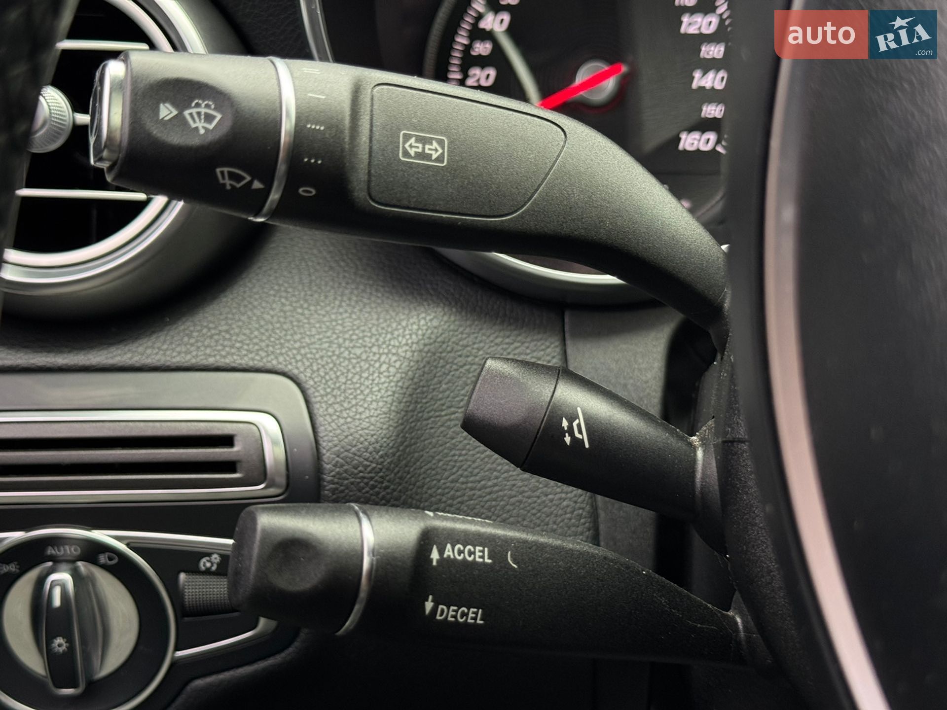 Mercedes-Benz C-Class 2017 VIN WDDWF4JB2JR349034 фото оголошення 23 з 51