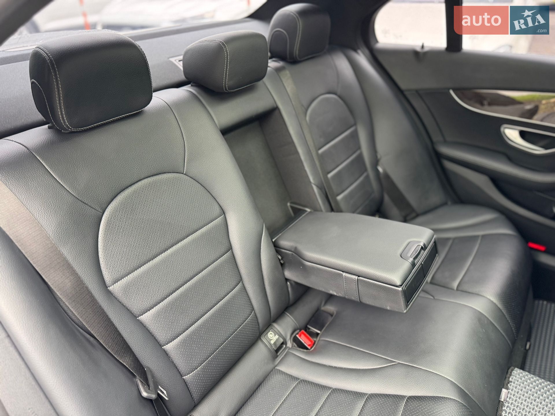 Mercedes-Benz C-Class 2017 VIN WDDWF4JB2JR349034 фото оголошення 39 з 51