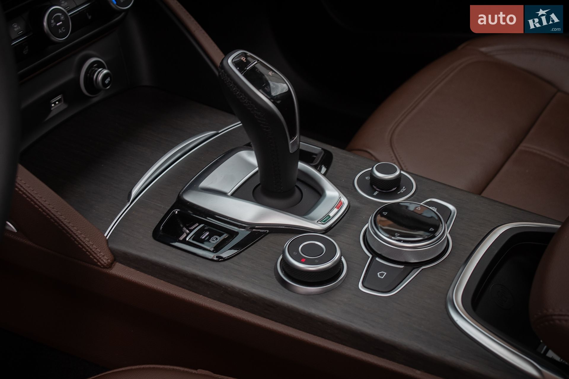 Alfa Romeo Stelvio 2021 VIN ZASPAKBN6M7D14076 фото оголошення 23 з 48