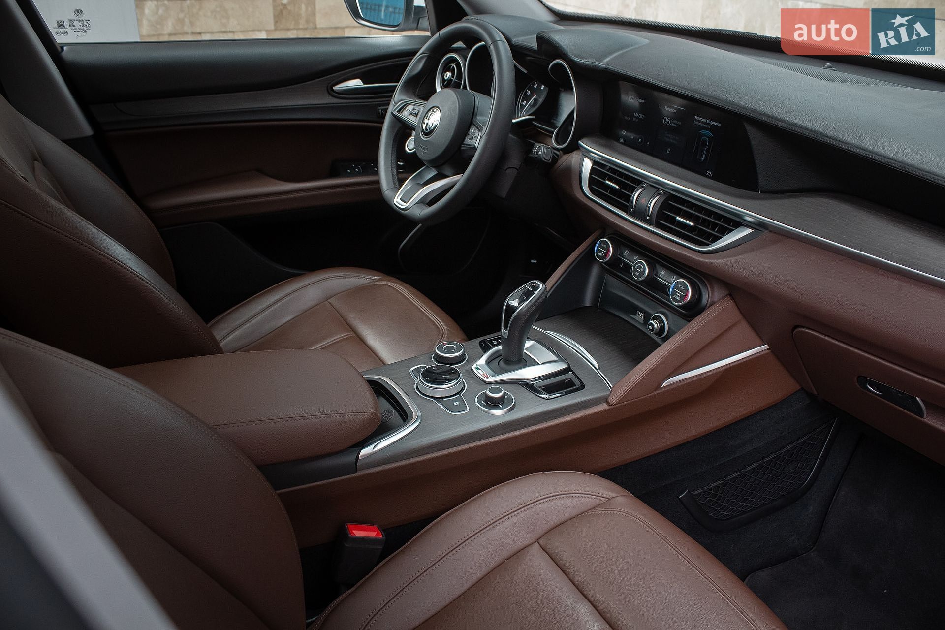Alfa Romeo Stelvio 2021 VIN ZASPAKBN6M7D14076 фото оголошення 14 з 48
