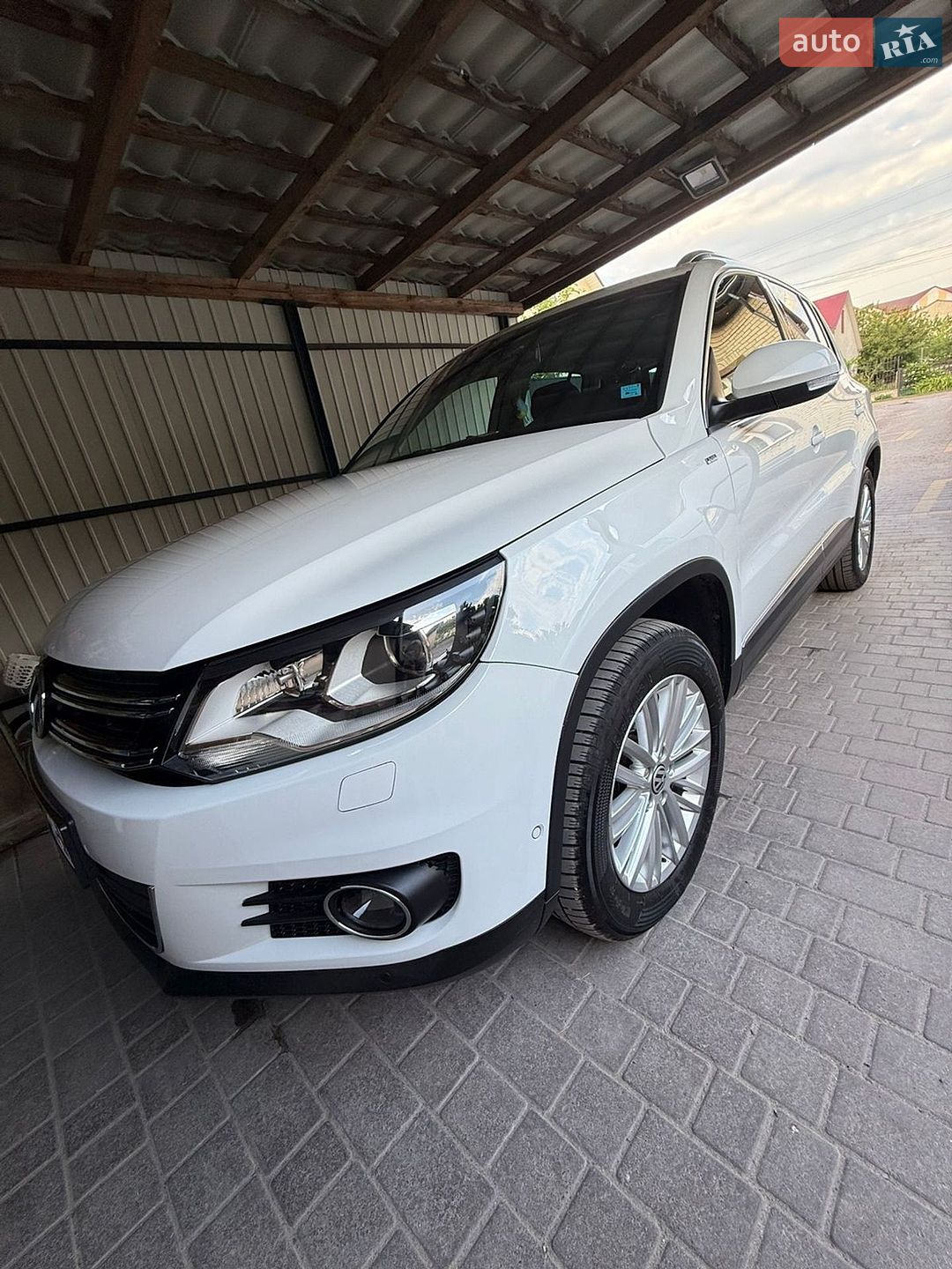 Volkswagen Tiguan 2014 VIN WVGZZZ5NZFW002210 фото оголошення 3 з 21