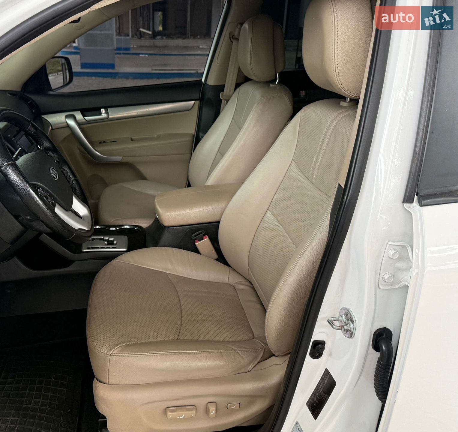 Kia Sorento 2011 VIN KNAKU814DB5154729 фото оголошення 17 з 19