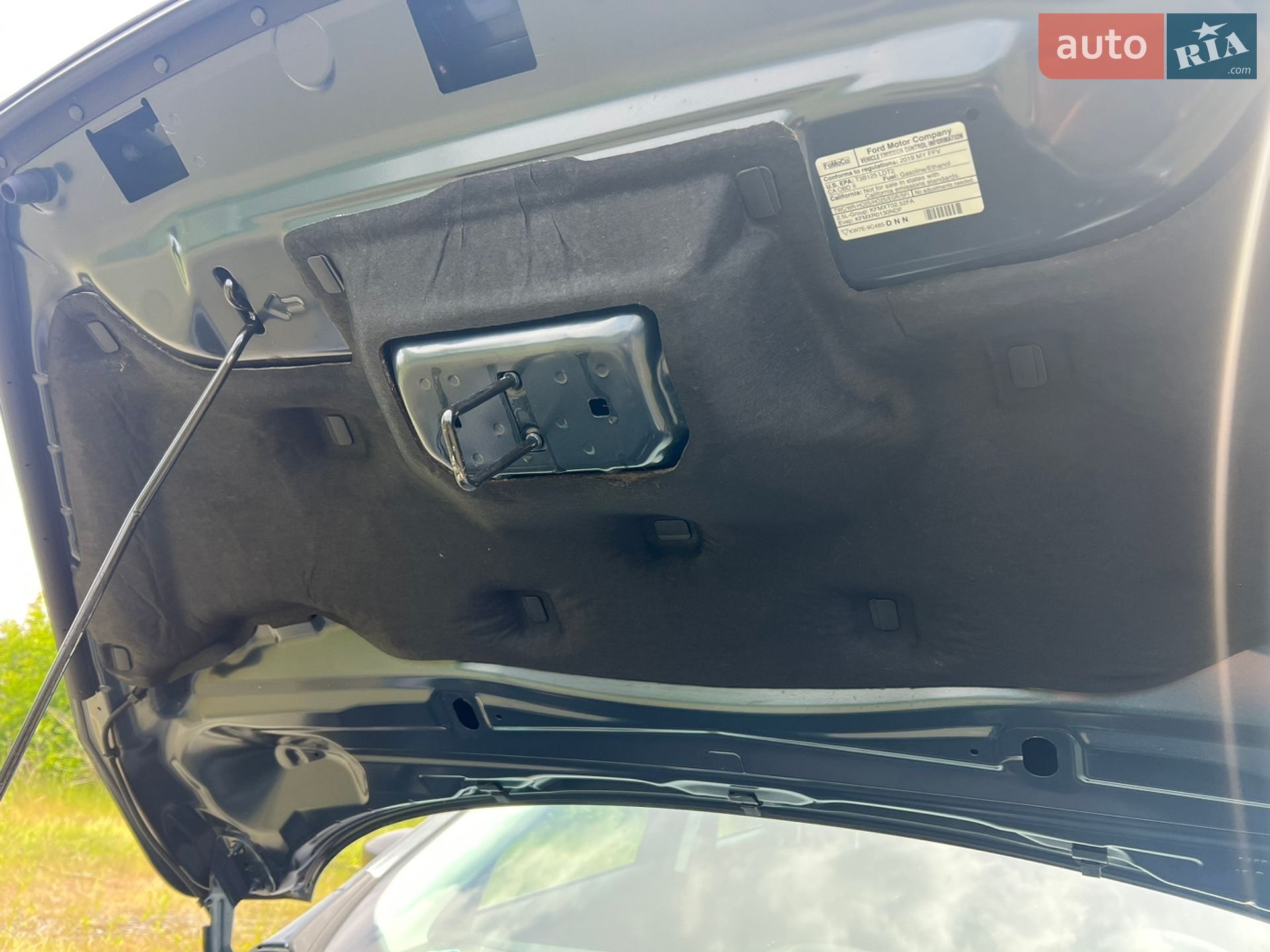 Ford Escape 2019 VIN 1FMCU0F79KUB20022 фото оголошення 9 з 20
