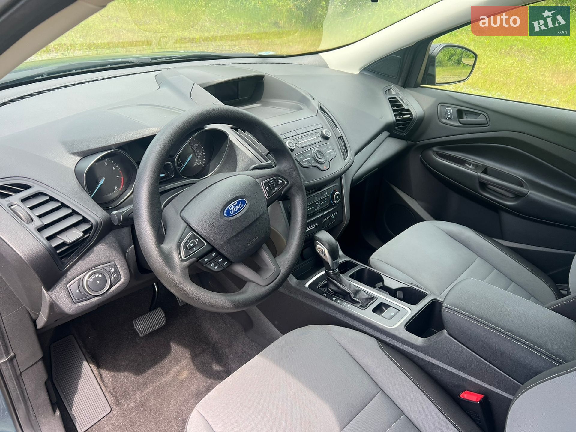 Ford Escape 2019 VIN 1FMCU0F79KUB20022 фото оголошення 19 з 20