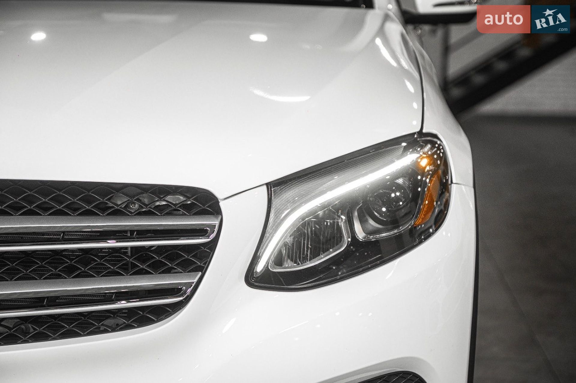 Mercedes-Benz GLC-Class 2018 VIN WDC0G5EB4KF575392 фото оголошення 6 з 55