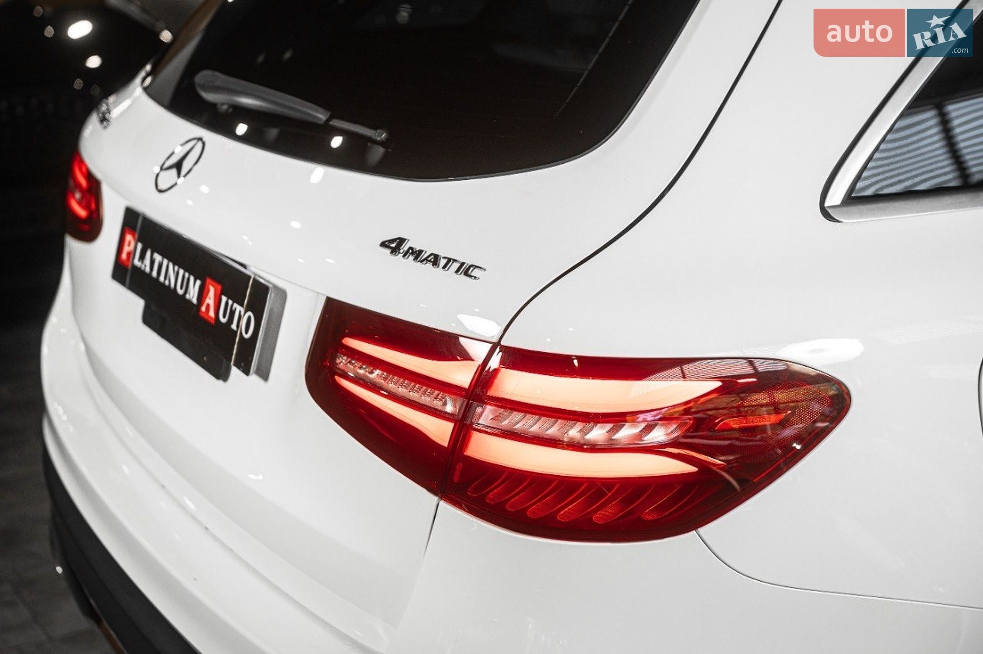 Mercedes-Benz GLC-Class 2018 VIN WDC0G5EB4KF575392 фото оголошення 19 з 55