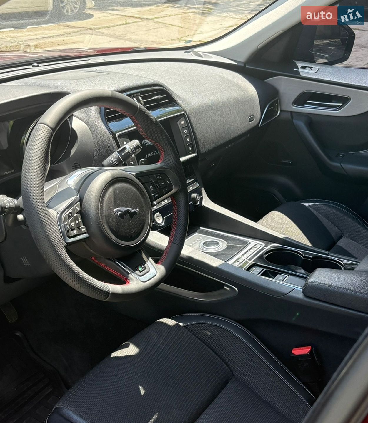 Jaguar F-Pace 2016 VIN SADCA2BK8HA085345 фото оголошення 8 з 21
